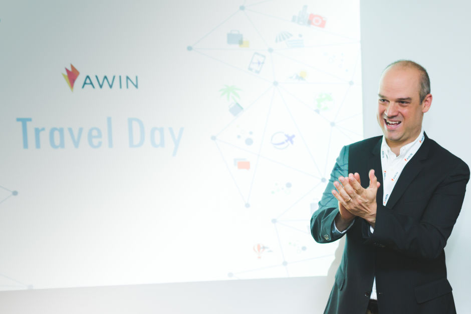 business man clapping hands