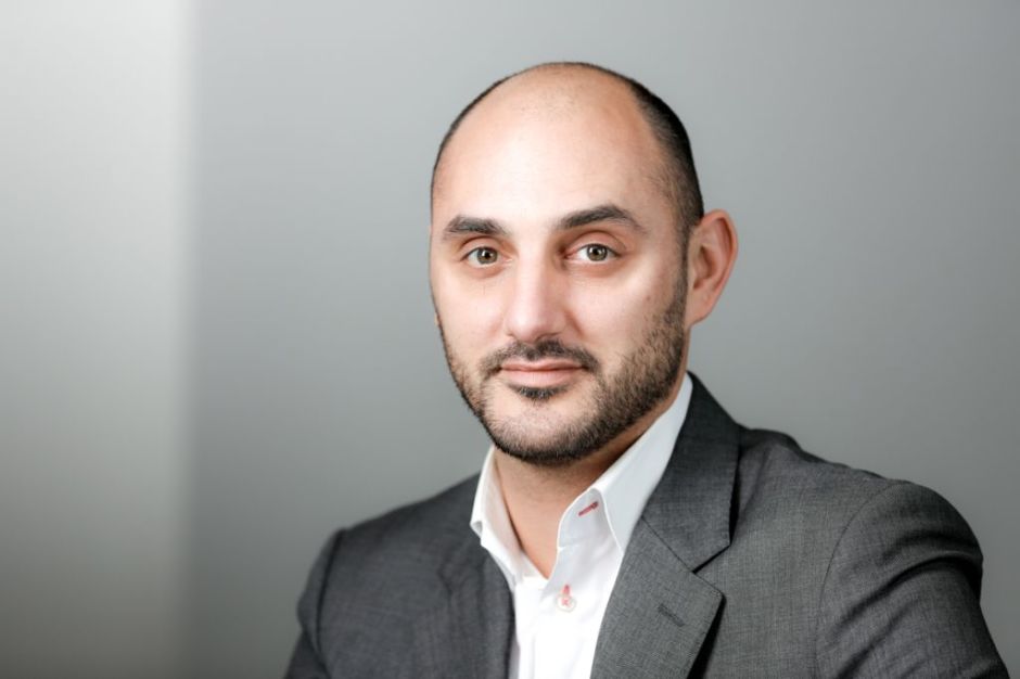 Nicolas Nauche, Awin