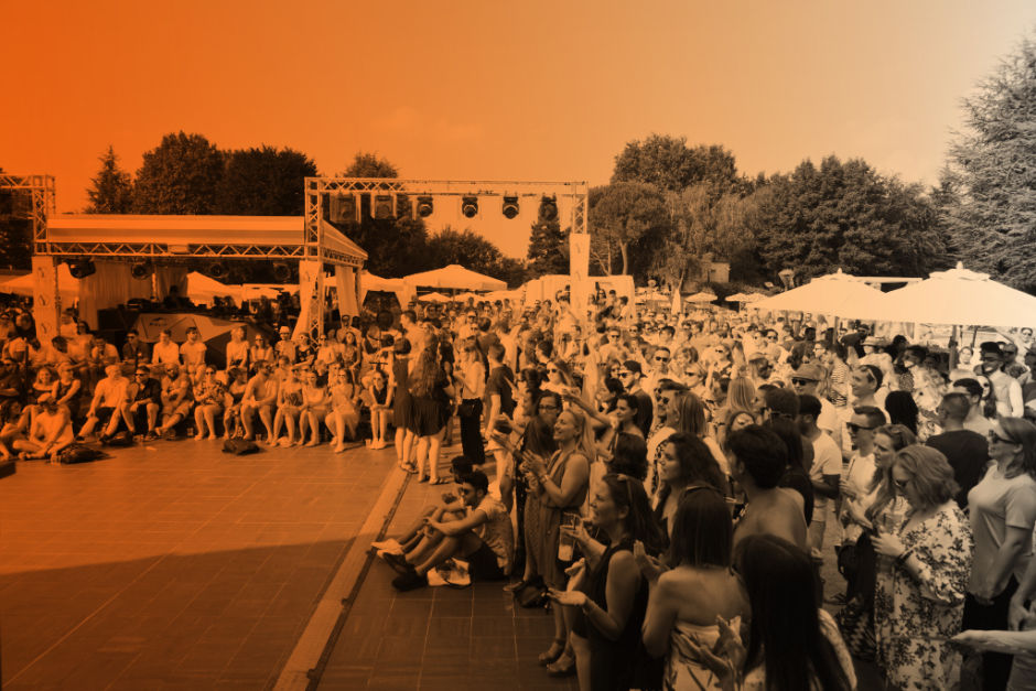 festival crowd