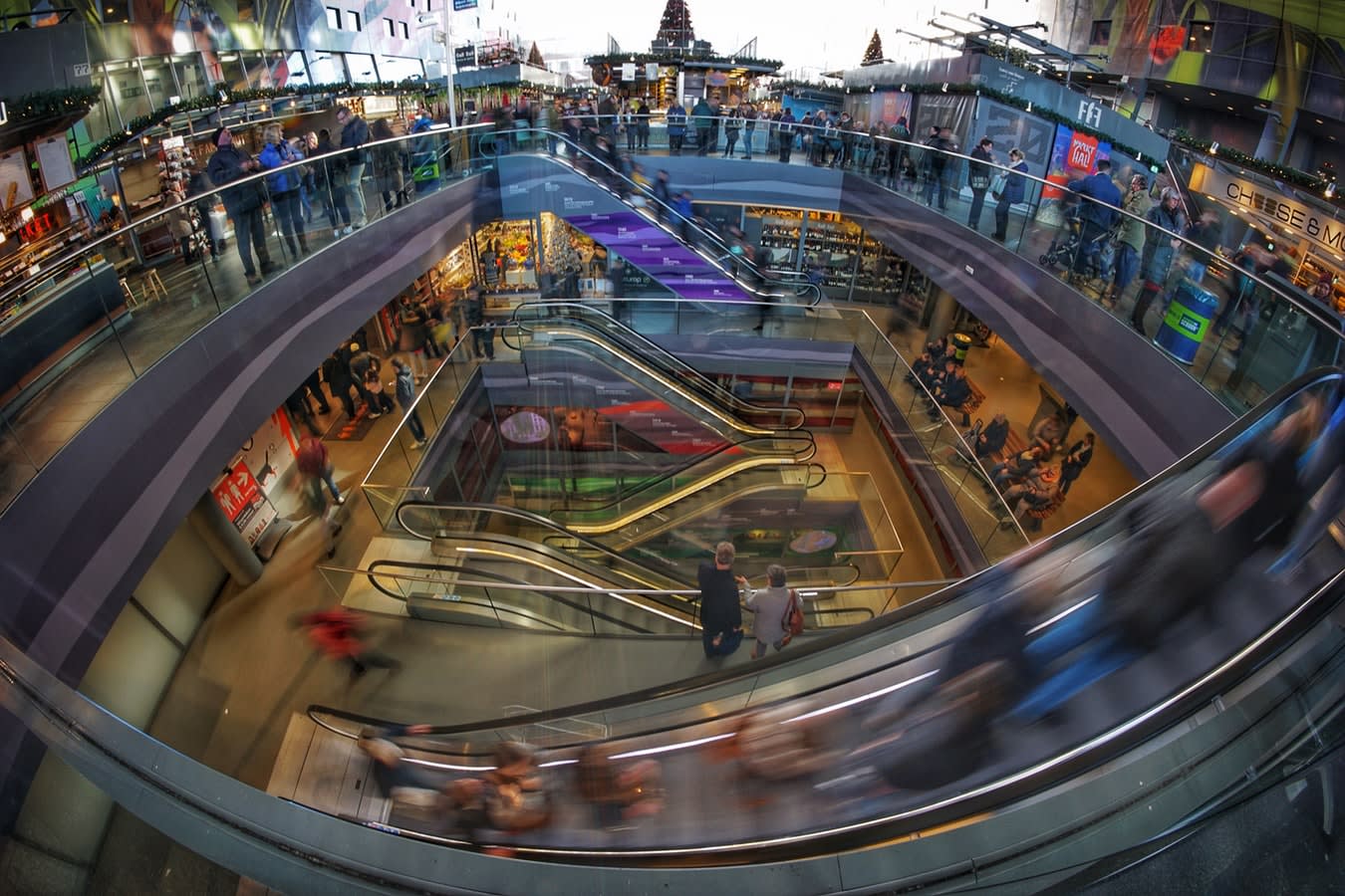 Busy shopping centre